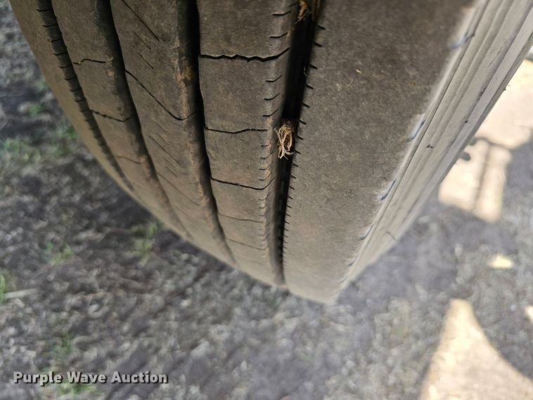 image for item DK1739 1997 Peterbilt 378  semi truck