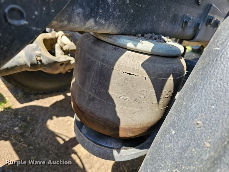 image for item DK1739 1997 Peterbilt 378  semi truck