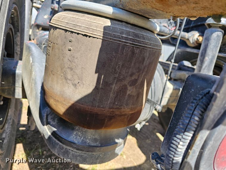 image for item DK1739 1997 Peterbilt 378  semi truck