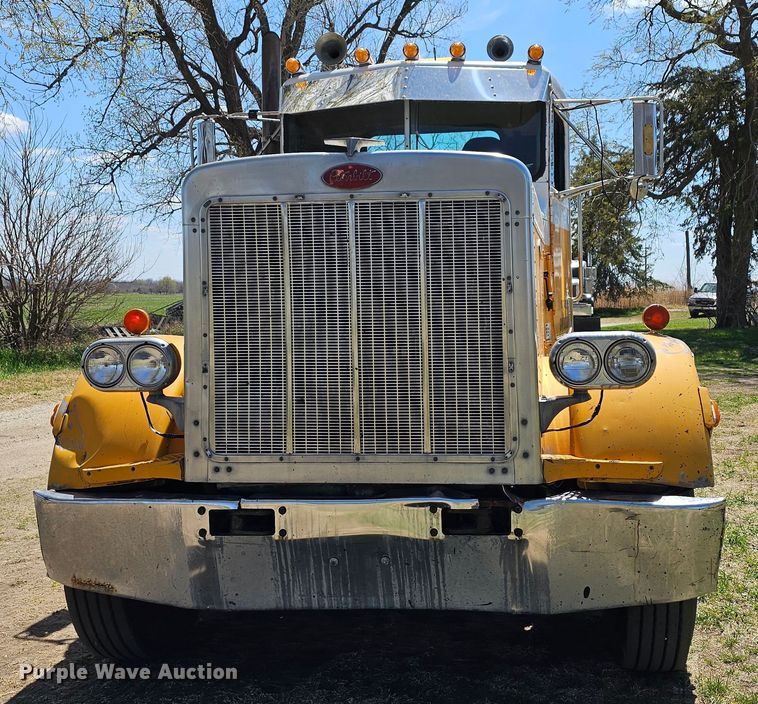image for item DK1740 1983 Peterbilt 359  semi truck
