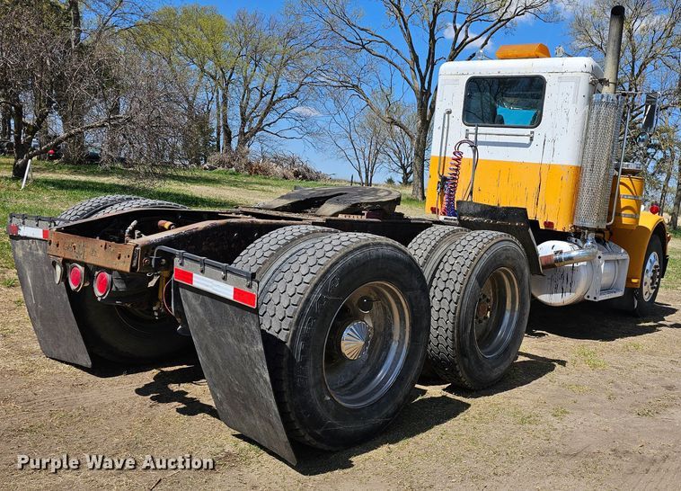 image for item DK1740 1983 Peterbilt 359  semi truck