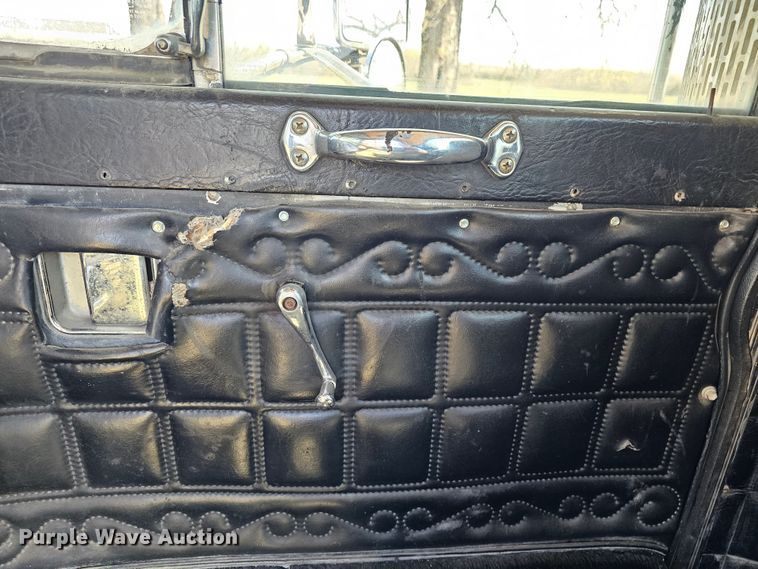 image for item DK1740 1983 Peterbilt 359  semi truck