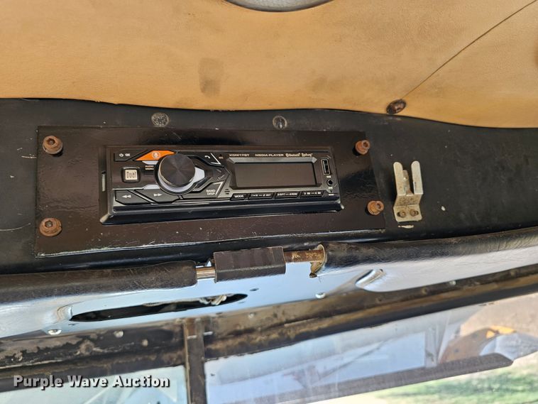 image for item DK1740 1983 Peterbilt 359  semi truck