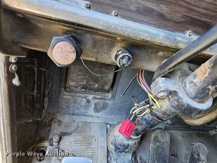 image for item DK1740 1983 Peterbilt 359  semi truck