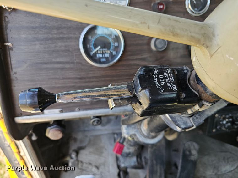 image for item DK1740 1983 Peterbilt 359  semi truck