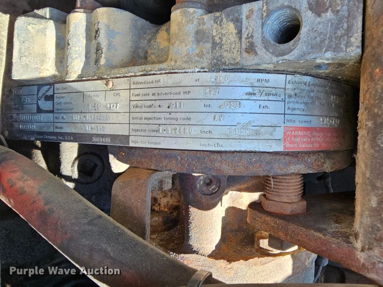 image for item DK1740 1983 Peterbilt 359  semi truck