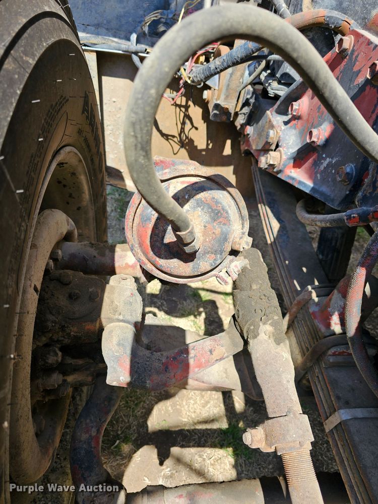 image for item DK1740 1983 Peterbilt 359  semi truck