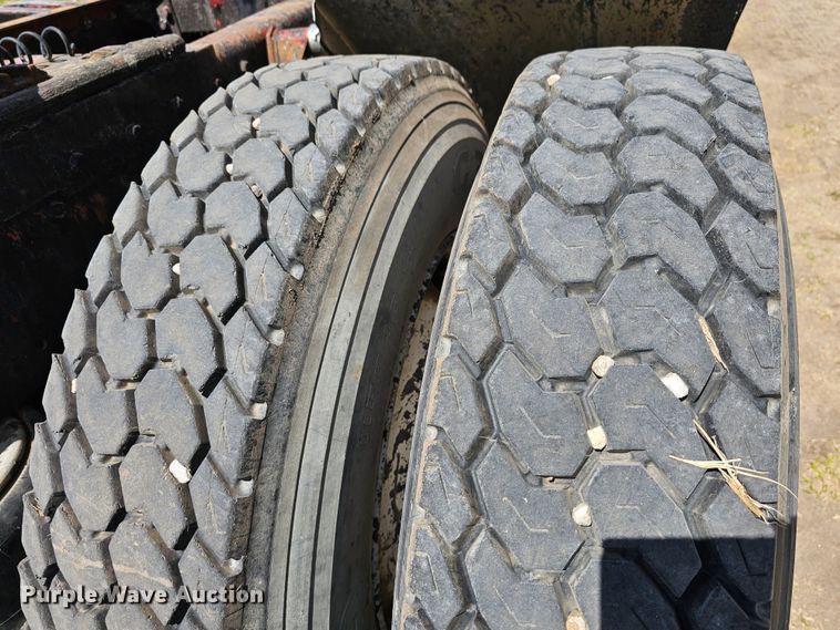 image for item DK1740 1983 Peterbilt 359  semi truck