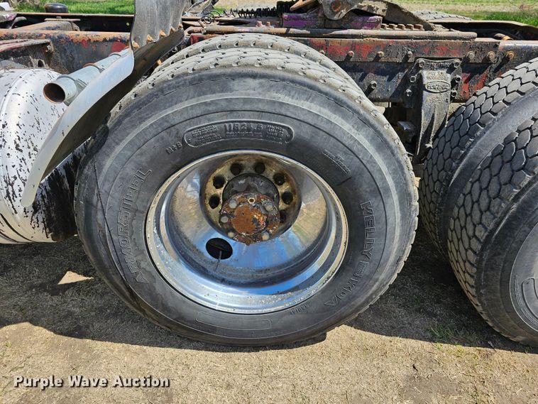 image for item DK1740 1983 Peterbilt 359  semi truck