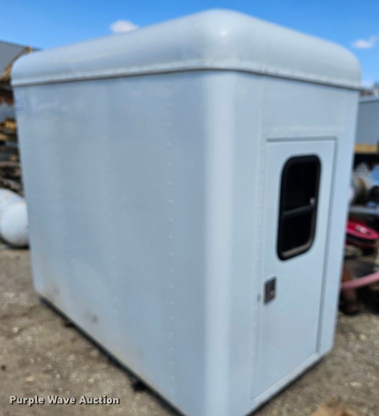 image for item DK1741 Freightliner  sleeper cab