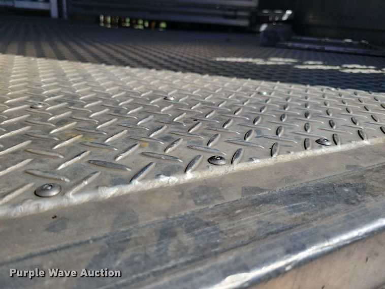 image for item DK5224 2004 Wilson PSDCL-411P  livestock trailer