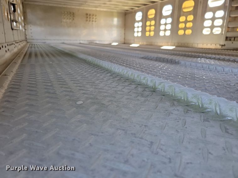 image for item DK5224 2004 Wilson PSDCL-411P  livestock trailer