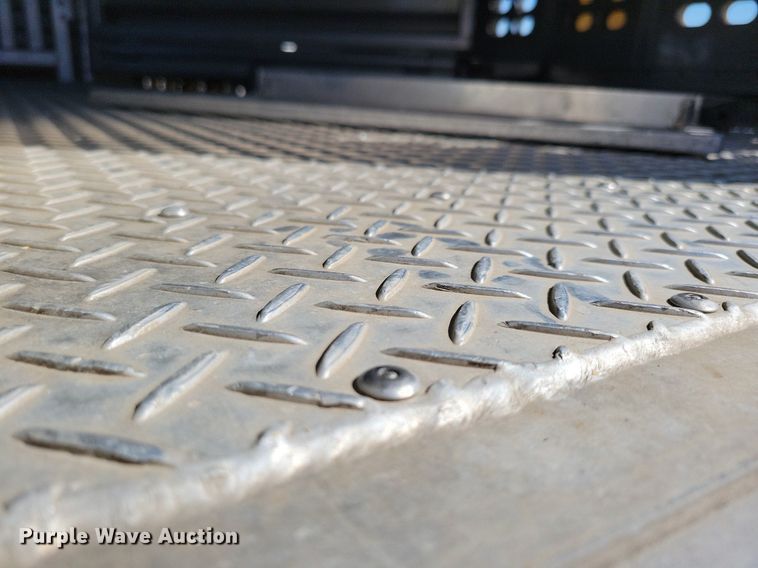 image for item DK5225 2004 Wilson PSDCL-411P  livestock trailer