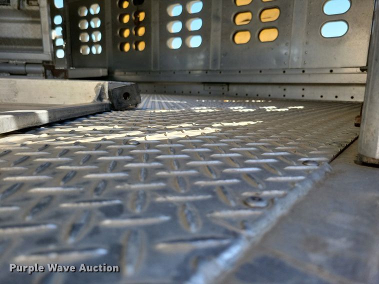 image for item DK5225 2004 Wilson PSDCL-411P  livestock trailer