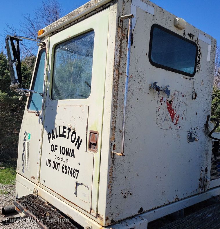 image for item DK5226 1979 Ottawa Commando 30  yard truck