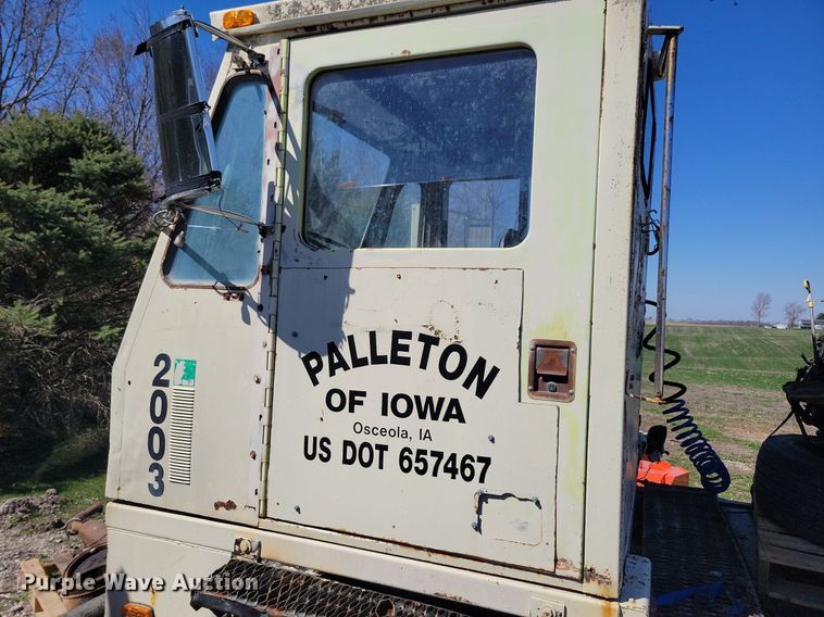 image for item DK5226 1979 Ottawa Commando 30  yard truck