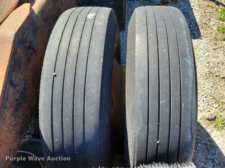 image for item DK5226 1979 Ottawa Commando 30  yard truck