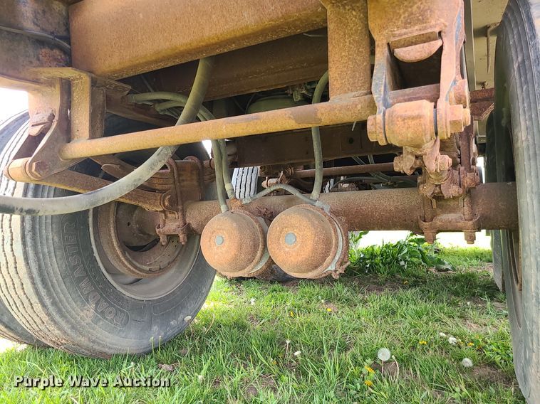 image for item DM4866 1994 Corn Husker  end dump pup trailer