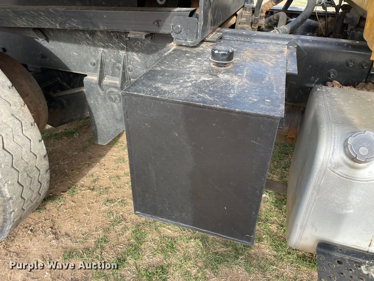 image for item DN4586 2005 Sterling Acterra  dump truck