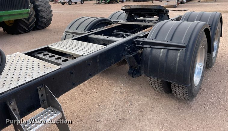 image for item DN4587 2011 International ProStar Plus 122  semi truck