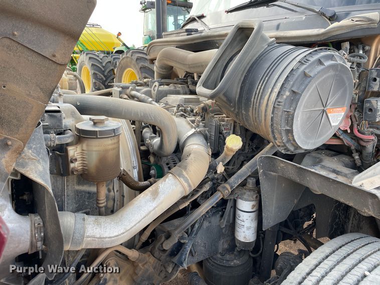 image for item DN4587 2011 International ProStar Plus 122  semi truck