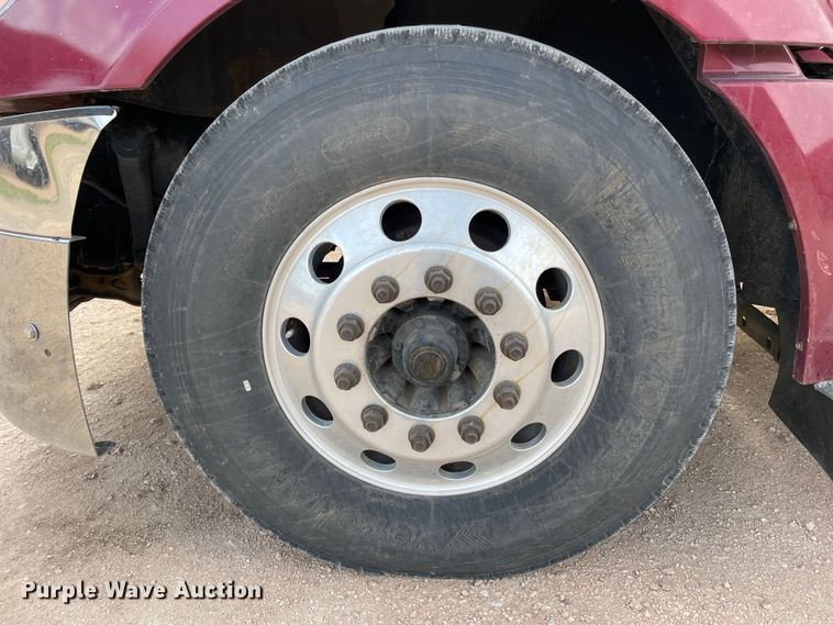 image for item DN4587 2011 International ProStar Plus 122  semi truck