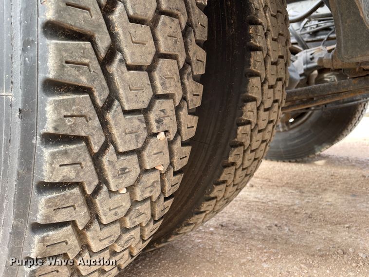 image for item DN4587 2011 International ProStar Plus 122  semi truck