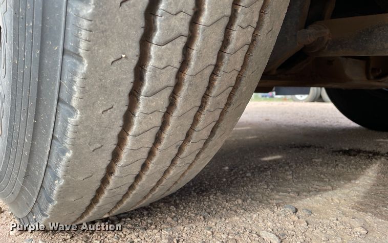 image for item DN4587 2011 International ProStar Plus 122  semi truck