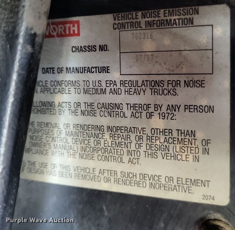 image for item DO3643 1998 Kenworth T800  semi truck