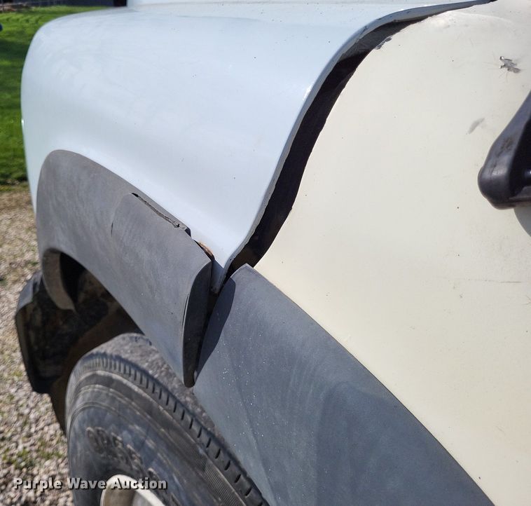 image for item DO3644 1993 Ford Aeromax L9000  semi truck