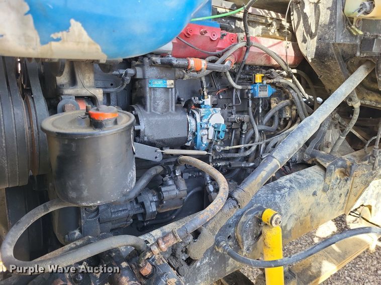 image for item DO3644 1993 Ford Aeromax L9000  semi truck