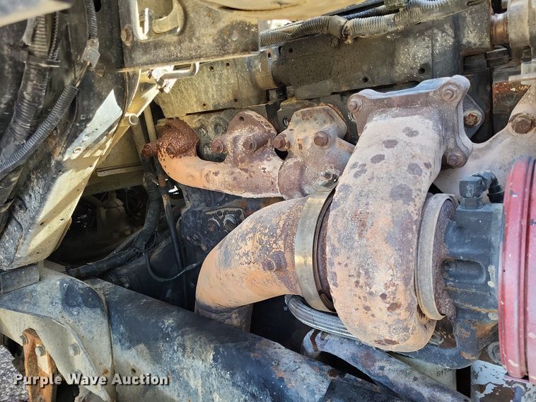 image for item DO3644 1993 Ford Aeromax L9000  semi truck