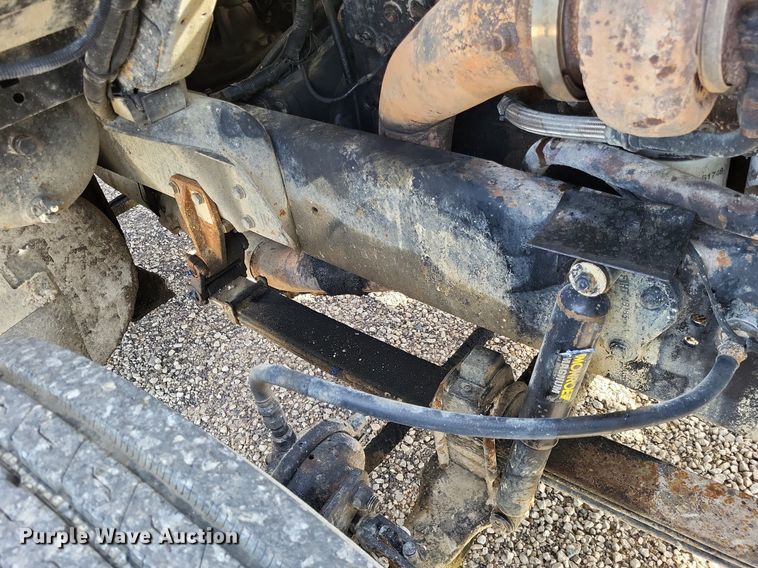 image for item DO3644 1993 Ford Aeromax L9000  semi truck