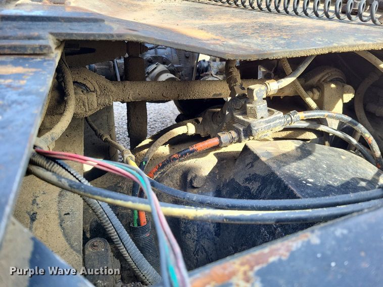 image for item DO3644 1993 Ford Aeromax L9000  semi truck