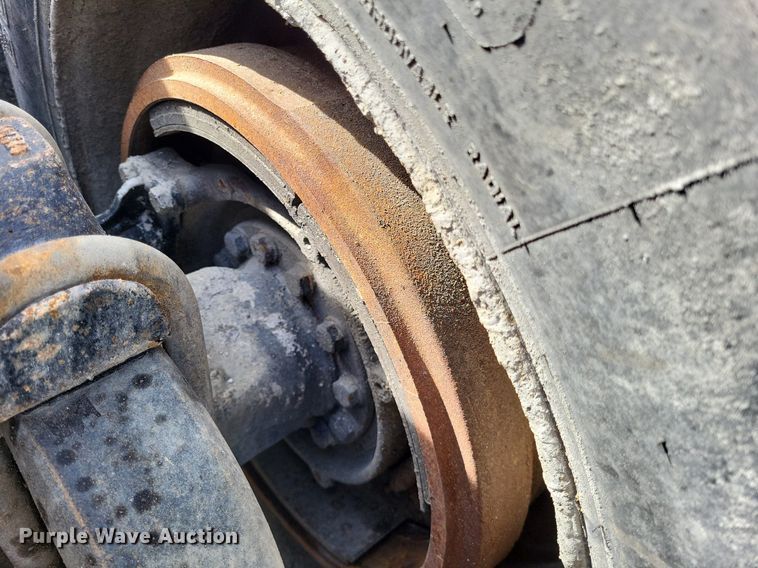 image for item DO3644 1993 Ford Aeromax L9000  semi truck