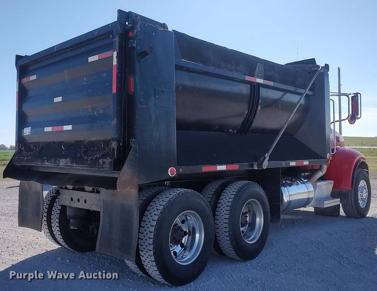 image for item DQ0488 2010 Peterbilt 340  dump truck