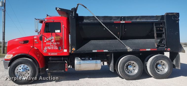 image for item DQ0488 2010 Peterbilt 340  dump truck