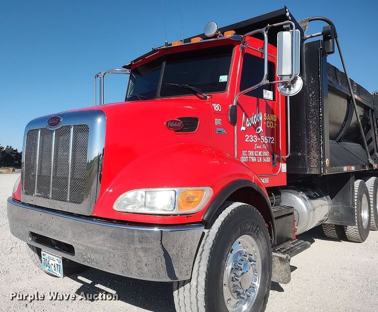 image for item DQ0488 2010 Peterbilt 340  dump truck