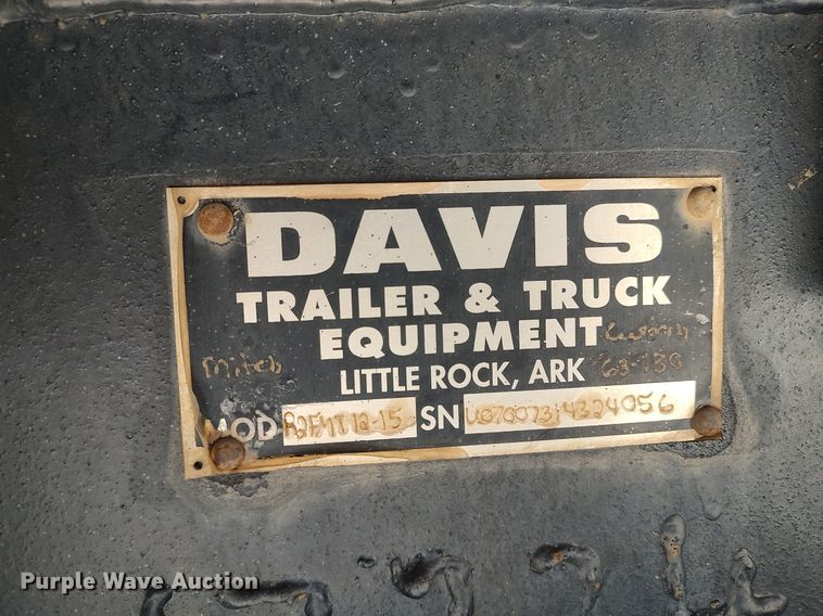 image for item DQ0488 2010 Peterbilt 340  dump truck