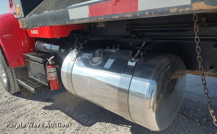 image for item DQ0488 2010 Peterbilt 340  dump truck