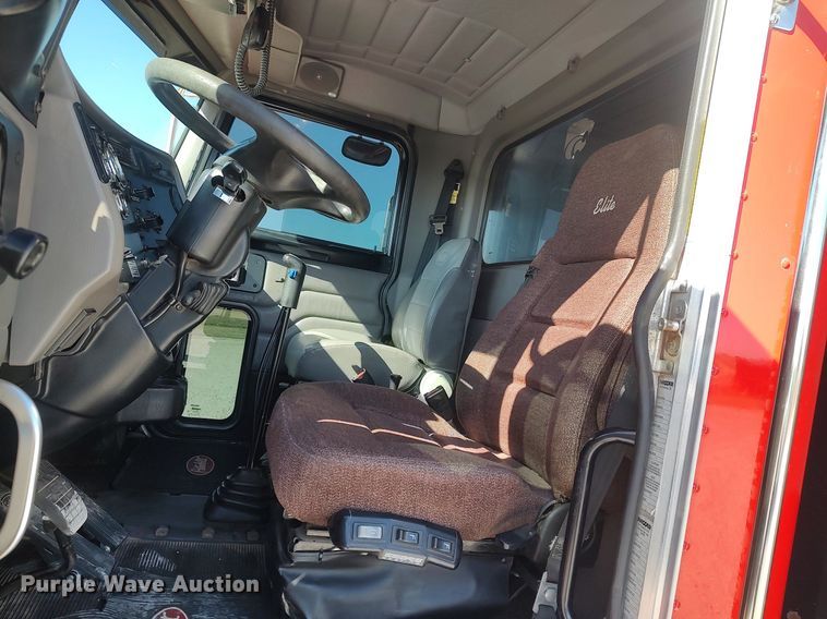 image for item DQ0488 2010 Peterbilt 340  dump truck