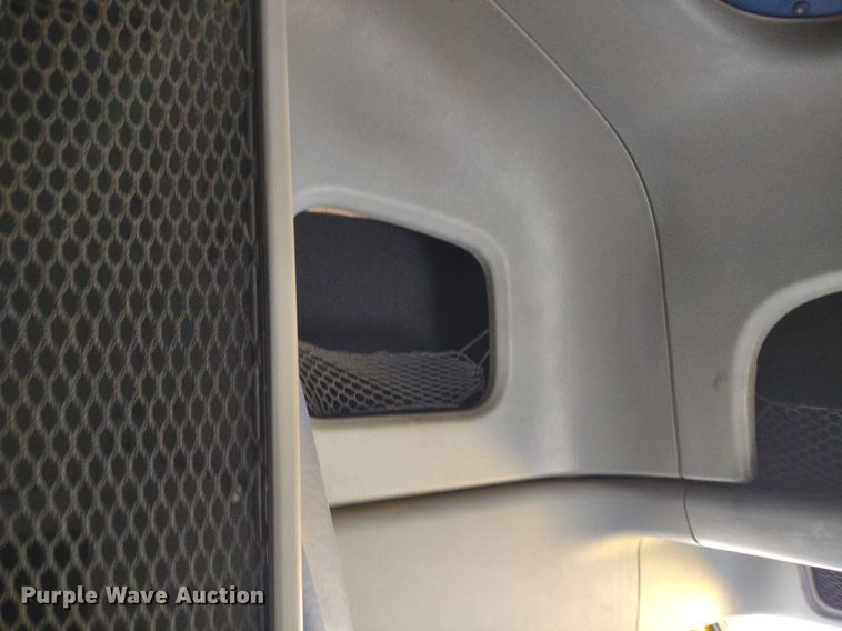 image for item DQ1687 2007 Freightliner Columbia  semi truck