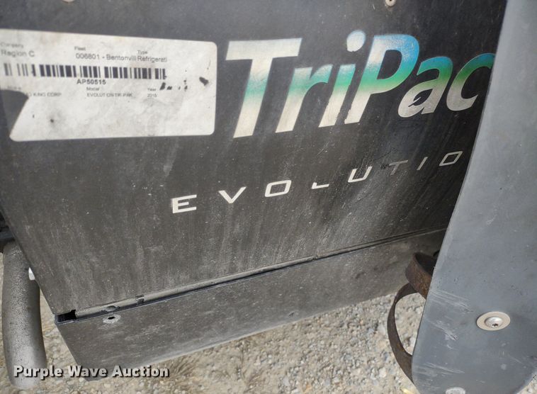 image for item DQ1688 2015 Freightliner Cascadia  semi truck