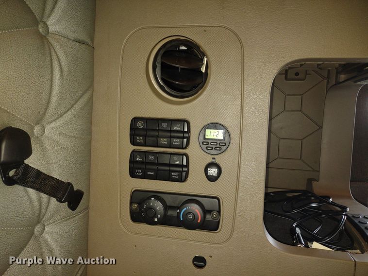 image for item DQ1688 2015 Freightliner Cascadia  semi truck