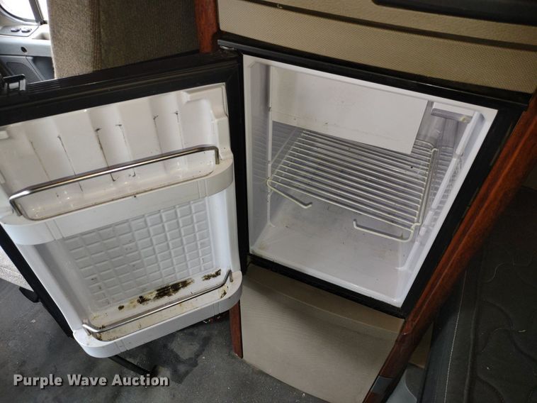 image for item DQ1688 2015 Freightliner Cascadia  semi truck