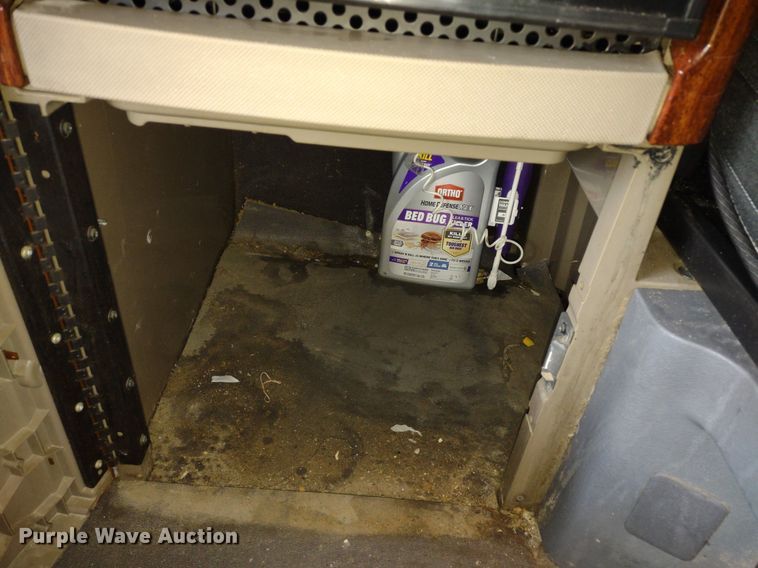 image for item DQ1688 2015 Freightliner Cascadia  semi truck