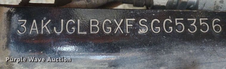 image for item DQ1688 2015 Freightliner Cascadia  semi truck