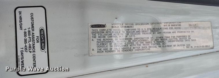 image for item DQ1688 2015 Freightliner Cascadia  semi truck