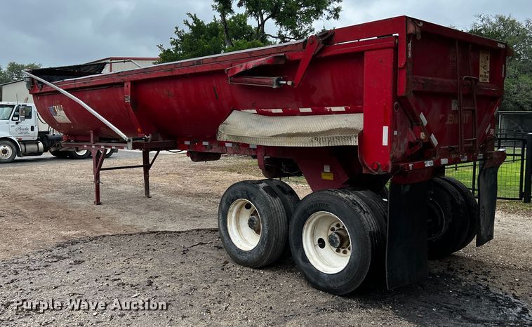 image for item DQ2033 1999 Clement RKHL3226  end dump trailer