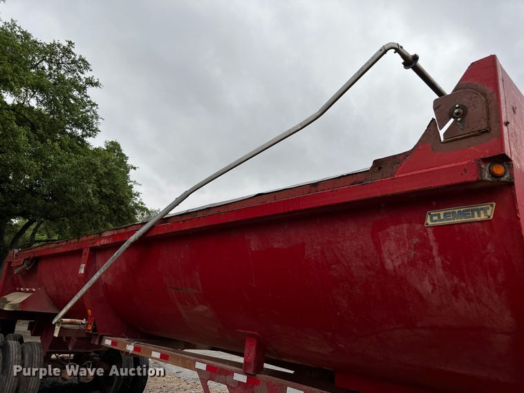 image for item DQ2033 1999 Clement RKHL3226  end dump trailer